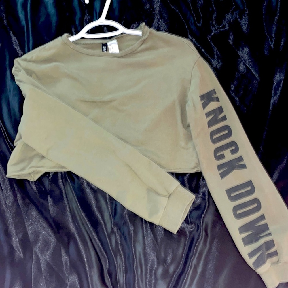 Army green long sleeve crop top